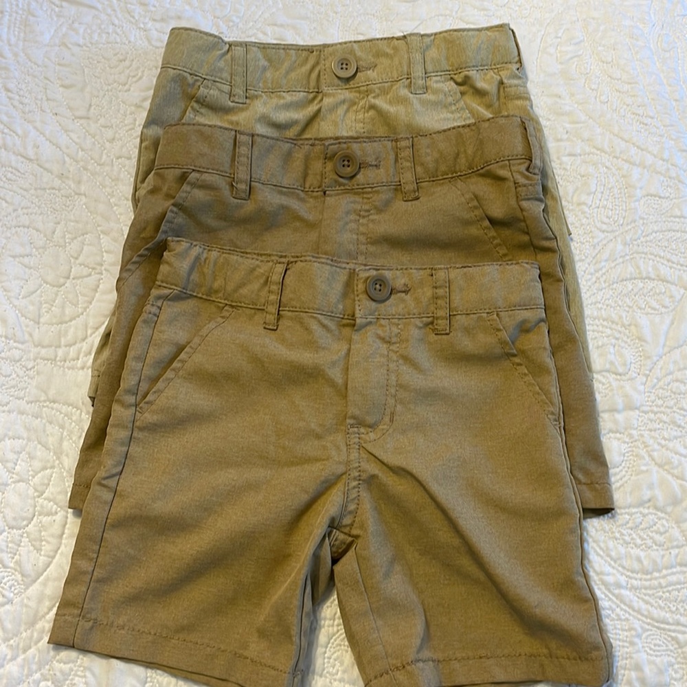 Cat and Jack Boys 4T Moisture wicking Khaki shorts